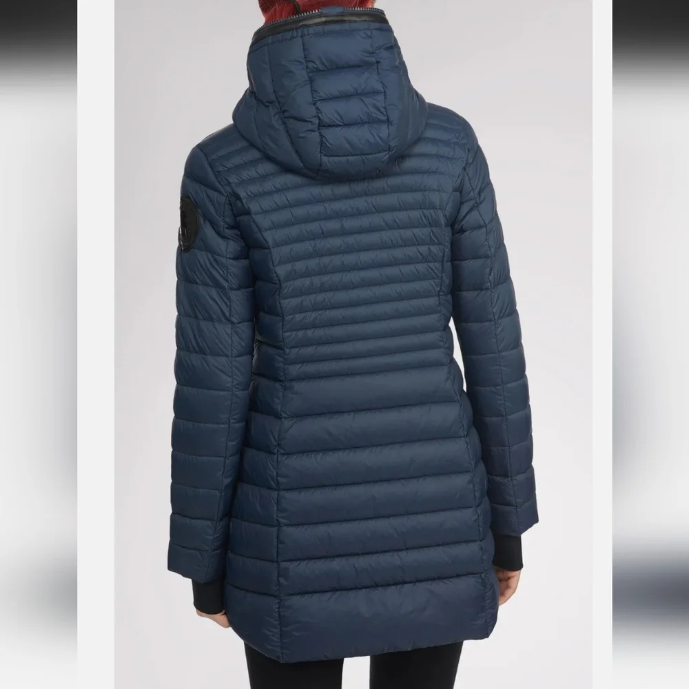 This Pajar  jacket fox fur accent dack dawn size Xl.Nevy blue 💙. Like new - Picture 3 of 10
